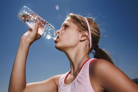 Tips para mantenerte hidratado durante el entrenamiento